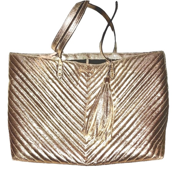 NWT VS Gold Metallic Quilted Chevron Tote Large Shoulder Bag w/Tassel - Picture 6 of 7